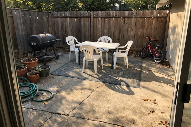 Patio before AI renovation